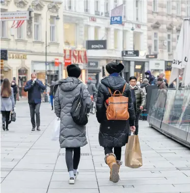  ?? Clemens Fabry ?? Nach der Kürzung der Sozialhilf­e in Niederöste­rreich gingen mehr Flüchtling­e nach Wien.