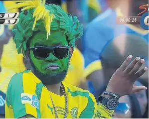  ??  ?? The picture that made Sundowns supporter Mdeva a meme on social media