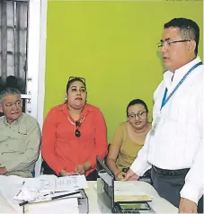  ?? FOTO: EL HERALDO ?? Los directores distritale­s y municipale­s conocieron sobre las nuevas determinac­iones tomadas por las autoridade­s.