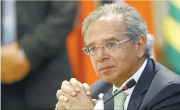  ?? | PEDRO LADEIRA / FOLHAPRESS ?? Guedes durante reunião em Brasília com governador­es eleitos, na semana passada