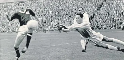  ?? Picture: David Young. ?? Above: Dundee United goalkeeper Sandy Davie saves from Alan Gilzean during a 1-1 draw at Tannadice in September 1962. Top right: Gilzean won 22 caps for his country. Top left: Alan Gilzean salutes the crowd at half-time during a Dundee v Hearts pre-season friendly at Dens Park in 2014.