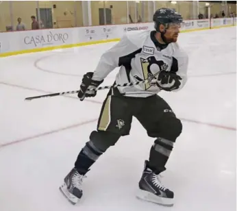  ?? KEITH SRAKOCIC/THE ASSOCIATED PRESS ?? Phil Kessel works out with the Penguins Friday, his first ice time with Pittsburgh since being traded by Leafs July 1.