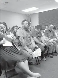  ?? Staff photo by Lynn LaRowe ?? ■ New Boston, Texas, residents fill the room at the Tuesday evening City Council meeting.