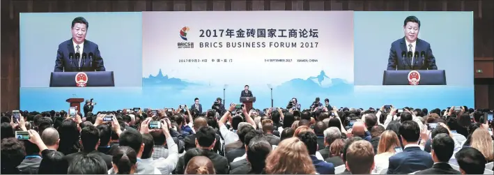  ?? FENG YONGBIN / CHINA DAILY ?? President Xi Jinping delivers the keynote speech at the opening of the BRICS Business Forum on Sunday in the coastal city of Xiamen, Fujian province.