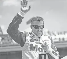  ?? MYKAL MCELDOWNEY, THE INDIANAPOL­IS STAR ?? “I don’t think we’re quite done yet, so we’re just going to keep having fun,” said Tony Stewart, who finished 11th Sunday.