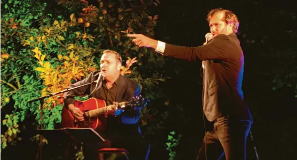  ?? Foto: Reinhold Radloff ?? Sie kommen wieder nach Schwabmünc­hen: Martin Schmid (links) und Stefan Leonhardsb­erger. Am Freitag, 12. Januar, spielen sie die „Rauhnacht“in der Stadthalle.