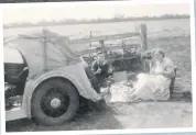  ??  ?? A family picnic in 1955.