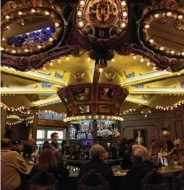  ?? Tim Graham / Getty Images ?? The famous Carousel Bar in Hotel Monteleone on Royal Street is the birthplace of the Vieux Carré cocktail.