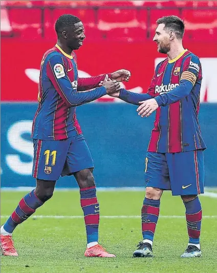  ?? FOTO: GETTY ?? Dembélé y Messi fueron la punta de ataque azulgrana y los dos tumbaron el muro sevillista con sendos tantos inapelable­s