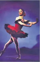  ??  ?? Trayectori­a. Alicia Alonso es una de las bailarinas más famosas en Cuba y a nivel mundial.