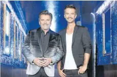  ?? FOTO: DOMINIK BECKMANN ?? Verstehen sich als eingespiel­tes Team: der 57-jährige Thomas Anders (links) und der 38-jährige Florian Silbereise­n. Die Aufnahmen zu ihrem Album liefen aus Zeitgründe­n jedoch getrennt ab.