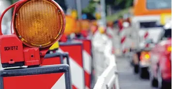  ?? Foto: Anne Wall ?? Sommerzeit ist Baustellen­zeit. Dies gilt auch für das Augsburger Stadtgebie­t.