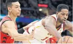  ?? TONY DEJAK THE ASSOCIATED PRESS ?? Cleveland’s Tristan Thompson loses the handle under pressure from Raptor Danny Green in Saturday night’s game.