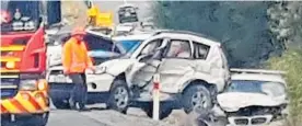  ?? Photo / Supplied ?? State Highway 1 in Oakleigh was blocked for two hours after a three-car crash.