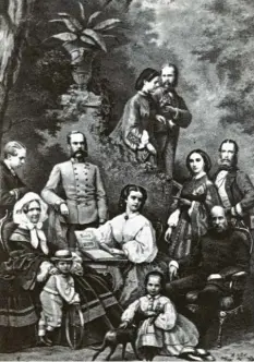  ?? Foto: Museum Ludwig Köln, dpa ?? Das ist eines der wenigen Fotos, auf dem Sisi (Mitte) zu sehen ist. Es zeigt die Kaise‰ rin mit ihrer Familie um das Jahr 1863.