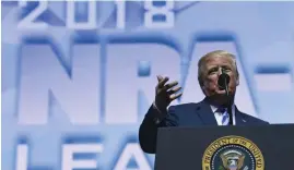  ?? SUSAN WALSH
FOTO: TT/AP/ ?? President Donald Trump talar inför NRA:s årsmöte i Dallas.