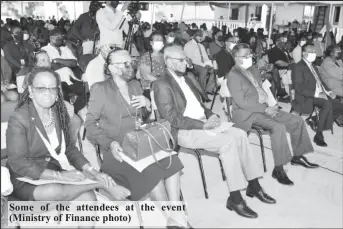  ?? ?? Some of the attendees at the event (Ministry of Finance photo)