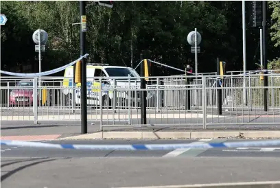  ?? Adam Vaughan ?? ●●Police at the scene of the tragic crash in Offerton.