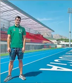  ??  ?? DE ESTRENO. Jorge Ureña, en la pista de La Nucía (Alicante). FINALES DEL DÍA