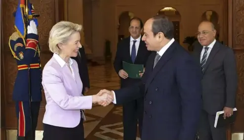  ?? ?? Le président égyptien Al-Sissi et la présidente de la commission européenne Ursula von der Leyen , le 15 juin 2022.
