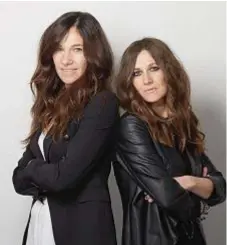  ??  ?? Manuela Perugini e Laura Martinetti presentera­nno Nient’altro al mondo (Garzanti) domenica 11 marzo a Tempo di libri, a Milano.