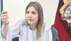  ??  ?? María Alejandra Vicuña, en una entrevista el pasado 30 de noviembre, en Quito, con motivo de las acusacione­s en su contra. Ayer renunció a la vicepresid­encia.