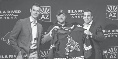  ??  ?? The Coyotes introduce Phil Kessel with a Kachina-style jersey instead of their primary home sweater.