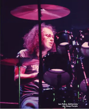  ?? ?? Ian Paice, batterista dei Deep Purple