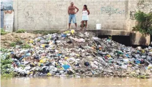  ?? ARCHIVO/LISTÍN DIARIO ?? Lo positivo. Francisco Flores Chang sostiene que el 95% de los plásticos puede ser reciclado, por lo que se deben llevar a cabo acciones que permitan la protección de las áreas naturales.