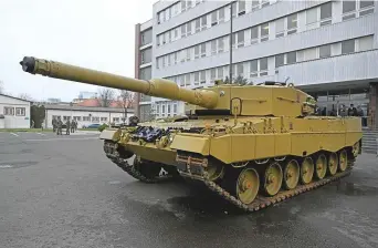  ?? Reuters ?? German-made Leopard battle tanks are seen as the only choice to supply Ukraine with the ■ large-scale tank force it needs, but they cannot be delivered without Berlin’s authorisat­ion.