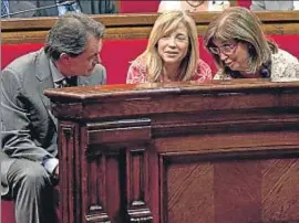  ?? MARC ARIAS / ARCHIVO ?? Mas, Ortega y Rigau, juntos en el Parlament en el 2011