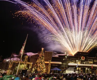  ??  ?? HOLIDAY CELEBRATIO­N in Mammoth Lakes, right; tall ship Hawaiian Chieftain with the Carson Mansion in the background, Eureka, bottom; shopping in Rancho Cucamonga, Ontario, opposite.