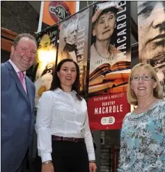  ??  ?? Helen Byrne, Chairperso­n of Dundalk Tidy Towns Committee (right) with Cllr. Emma Coffey and Brian Walsh, County Museum at the launch of the new banners held in the County Museum.
