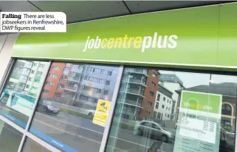  ??  ?? Falling There are less jobseekers in Renfrewshi­re, DWP figures reveal