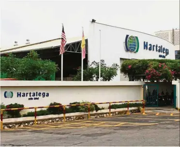  ??  ?? Highly utilised: Since the fourth quarter of its financial year 2017, Hartalega’s plants have been operating at utilisatio­n rates of more than 90%.