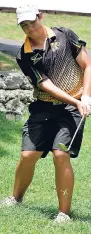  ?? IAN ALLEN/PHOTOGRAPH­ER ?? Jack Stein chipping out of the rough at the 6th hole during the Caribbean Amateur Junior Golf Championsh­ip at the Caymanas Golf Club yesterday.