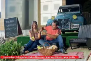  ??  ?? Los ganadores de los sorteos diarios obtienen un picnic para disfrutar con su familia.