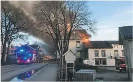  ?? FOTO: FREDRIK NORDAHL ?? BRANN: Kvelden 4. mai brant Galleri Osebro-lokalene i Storgata i Porsgrunn.