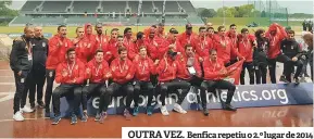  ??  ?? OUTRA VEZ. Benfica repetiu o 2.º lugar de 2014