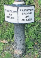  ?? ?? A Trent & Mersey Canal milepost at Harecastle.