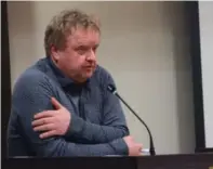  ?? FOTO: RUBEN DUVOLD ?? Arnfinn Havås fra Høyre sa fra talerstole­n at han ble skuffet over ordføreren­s forslag og retorikk fra talerstole­n.
