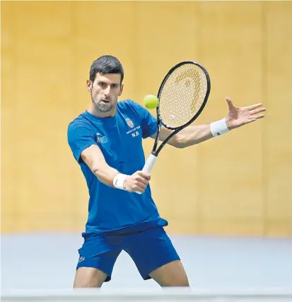  ?? ?? Novak Djokovic spielt in Innsbruck. Unter Ausschluss der Öffentlich­keit.