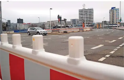  ?? FOTO: BECKER&BREDEL ?? Die Sanierung der Wilhelm-Heinrich-Brücke kostet rund 8,5 Millionen Euro, und sie soll im Oktober beendet sein.