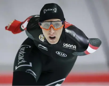  ?? JEFF MCINTOSH/THE CANADIAN PRESS ?? Ivanie Blondin, the 2016 world champion, admits she gives as good as she gets in the physical mass-start race in long-track speedskati­ng.