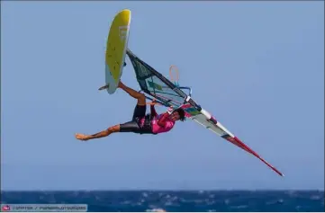  ?? (Photos DR) ?? Le « freestyler » six-fournais, Adrien Bosson, est monté sur le podium, aux Canaries, à Sotavento et espère réitérer à Sylt en septembre.