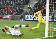  ?? AFP ?? Neymar scores a goal against Rennes during a Ligue 1 match. —