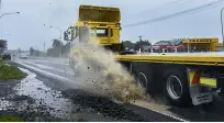  ?? ANDY MACDONALD/ STUFF ?? Potholes, such as this one near Waitara, have been a recurring problem on Taranaki’s SH3 through winter.