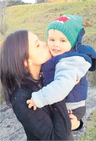  ?? Photo / Supplied ?? Alana Wingrove and her son Tyson were next door when she heard the fatal shots.