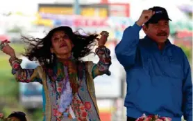  ?? CORTESÍA LA PRENSA. ?? Daniel Ortega y Rosario Murillo hacen y deshacen en Nicaragua.