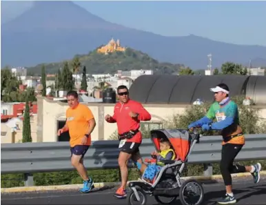  ?? / Especial ?? Los corredores poblanos ya se preparan con todo para la celebració­n de la carrera de El Sol de Puebla.